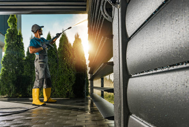 Best Animal Enclosure Cleaning  in Oakwood Hls, IL